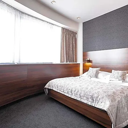 Tempus Club Garni 3* Pressburg