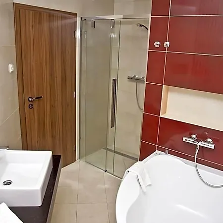 Hotel Tempus Club Garni Pressburg