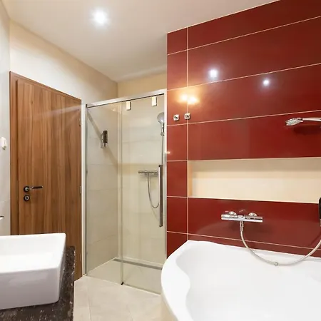 Tempus Club Garni 3*