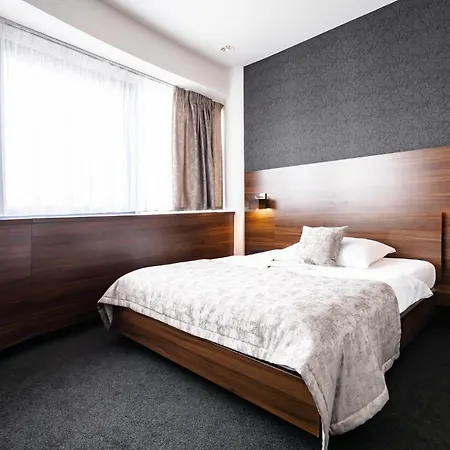 Tempus Club Garni Hotel 3*