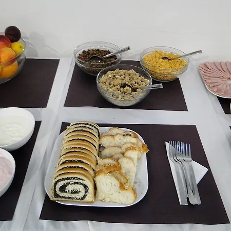 Hotel Tempus Club Garni 3*